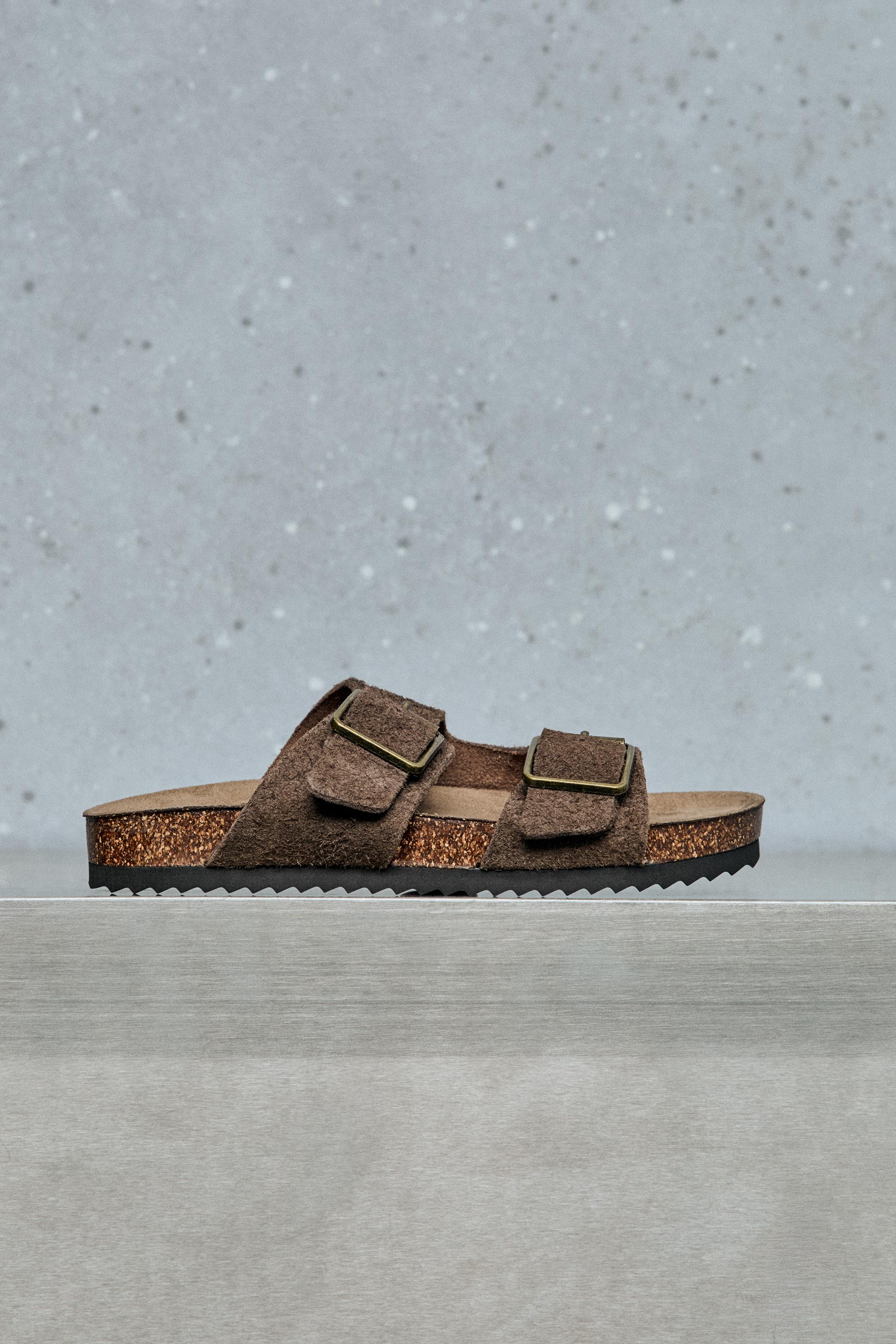 STORIEZ - LEATHER BUCKLE SANDALS